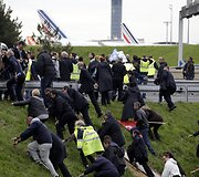 Sprendimas apie beveik 3 tūkst. žmonių atleidimą &bdquo;Air France&ldquo; darbuotojus įsiutino