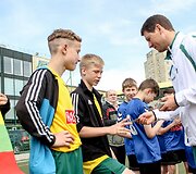 Jubiliejiniame vaikų globos namų turnyre &ndash; Lietuvos rinktinės futbolininkų dėmesys 