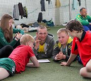 Jubiliejiniame vaikų globos namų turnyre &ndash; Lietuvos rinktinės futbolininkų dėmesys 