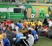 Jubiliejiniame vaikų globos namų turnyre &ndash; Lietuvos rinktinės futbolininkų dėmesys 