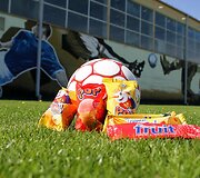 Jubiliejiniame vaikų globos namų turnyre &ndash; Lietuvos rinktinės futbolininkų dėmesys 