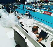 Kazanėje vykstančiame pasaulio plaukimo čempionate prakiuro stadiono stogas