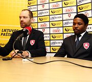 Rytis Davidovičius ir Vuyo Zangqa