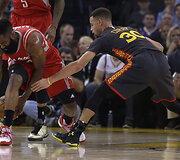 Jamesas Hardenas ir Stephenas Curry