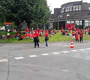 Albanijos rinktinės sirgaliai nudažė Lanso gatves