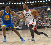 NBA prie&scaron;sezoninės rungtynės: &bdquo;Toronto Raptors&ldquo; &ndash; &bdquo;Golden State Warriors&ldquo;