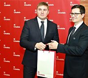 Piniginius apdovanojimus gavo ir 4-8 vietas parolimpiadoje užėmę sportininkai