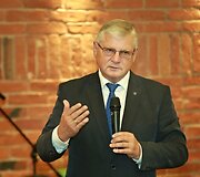 Piniginius apdovanojimus gavo ir 4-8 vietas parolimpiadoje užėmę sportininkai