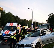 BMW avarija saulėtekyje 
