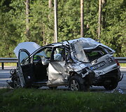 Avarija sostinės Kirtimų g.: susidūrė keturi lengvieji automobiliai ir vienas sunkiasvoris