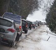 Į Sartus susirinko tūkstančiai žiūrovų stebėti tradicinių žiemos lenktynių