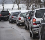 Į Sartus susirinko tūkstančiai žiūrovų stebėti tradicinių žiemos lenktynių