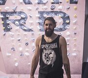 Sostinėje varžėsi uolų laipiotojai