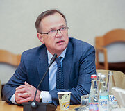 Bendras ministrų kabineto ir Pramonininkų konfederacijos posėdis