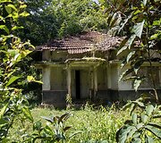 Apleista sodyba Madhuwa kaime 