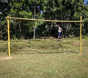 Madhuwa kaimo mokyklos stadiono bambukiniai vartai 