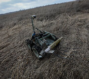 Ukrainos kari&scaron;kių naudojamas robotas