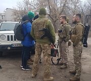 Ketvirtadienį artilerijos sviediniais buvo ap&scaron;audyta Ukrainos gyvenvietė Stanica Luhanska.