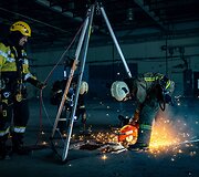 Vilniuje, buvusios įmonės &bdquo;Audėjas&ldquo; teritorijoje, vyko kontrolinės taktinės ugniagesių gelbėtojų pratybos. 