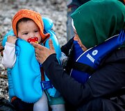 Migrantai ruo&scaron;iasi plaukti per i&scaron;orinę Europos sąjungos sieną