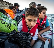 Migrantai ruo&scaron;iasi plaukti per i&scaron;orinę Europos sąjungos sieną
