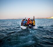 Migrantai ruo&scaron;iasi plaukti per i&scaron;orinę Europos sąjungos sieną