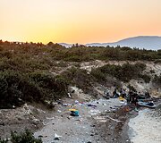 Migrantai ruo&scaron;iasi plaukti per i&scaron;orinę Europos sąjungos sieną