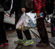Migrantai Tovarniko (Kroatija) geležinkelio stotyje
