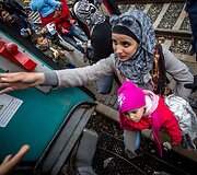 Migrantai Tovarniko (Kroatija) geležinkelio stotyje