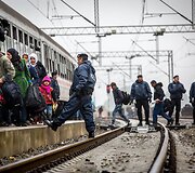 Migrantai Tovarniko (Kroatija) geležinkelio stotyje