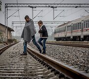 Migrantai Tovarniko (Kroatija) geležinkelio stotyje