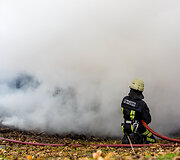 Gelbėtojai mal&scaron;ina gaisrą Vilniaus Kreivajame skersgatvyje 
