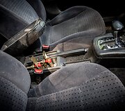 Patekęs į avariją kontrabandininkų žvalgų automobilis
