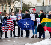 Donaldo Trumpo ir NATO palaikymo akcija