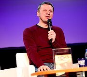 Rolandas Kazlas Vilniaus knygų mugėje pristato albumą &bdquo;Toks&ldquo;