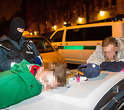 Policijos reidas Vilniaus naktiniame bare ie&scaron;kant narkotikų