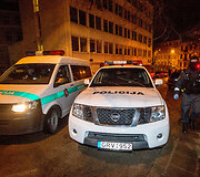 Policijos reidas Vilniaus naktiniame bare ie&scaron;kant narkotikų