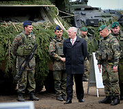 JAV Gynybos sekretoriaus J. Mattis vizitas  poligone Pabradėje