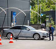 Sostinės Savanorių pr. atidaryta tunelinė automobilių plovykla