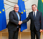 Ministras pirmininkas Saulius Skvernelis  susitinka su Europos Komisijos pirmininko pirmuoju pavaduotoju Fransu Timmermansu