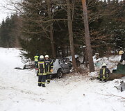 Girto vaikino vairuojamas automobilis rėžėsi į medį