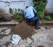 Kalėjimų departamento pareigūnai atlieka kratą Pravieni&scaron;kių pataisos namuose