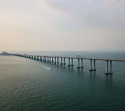 Kinija atidarė 55 km ilgio tiltą