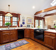 Parduodamos Salemo raganų namų replikos