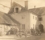 Kapitulos kiemas Pilies gatvėje 1912 metais