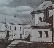 Palėvenės bažnyčia apie 1950 metus stogas ir vienuolyno dar dengti gontais