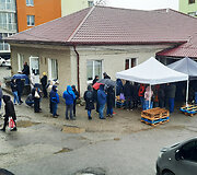 Eilės prie humanitarinės pagalbos