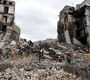 Ukrainiečiai grįžta į rusų karių suniokotas vietoves