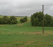 Pasvirę elektros stulpai Rusakalnio kaime