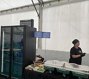 Žurnalistų poilsio ir valgymo zona NATO vir&scaron;ūnių suvažiavime